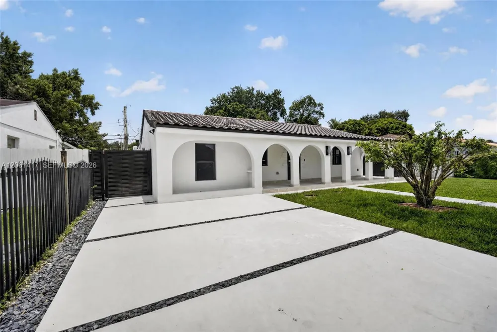 1011 NW 30th Ct #2 Miami, FL 33125