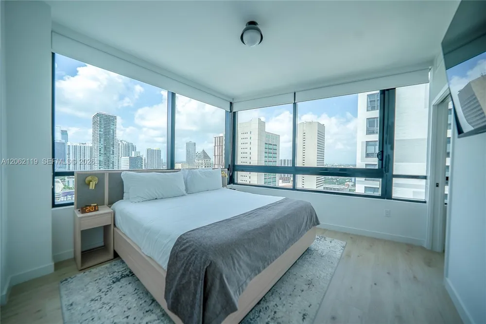 225 Miami Ave #2912 Miami, FL 33128