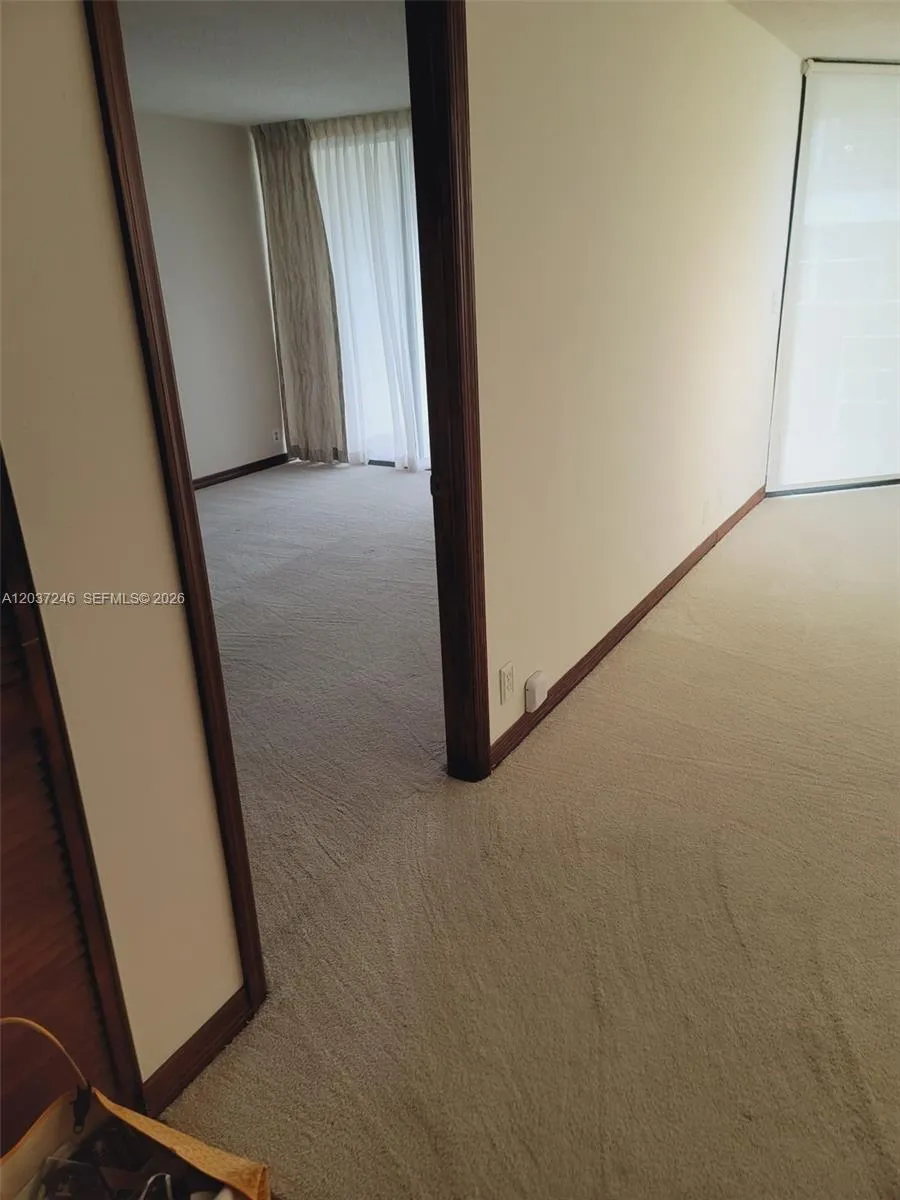 1901 Brickell Ave #B1807 Miami, FL 33129