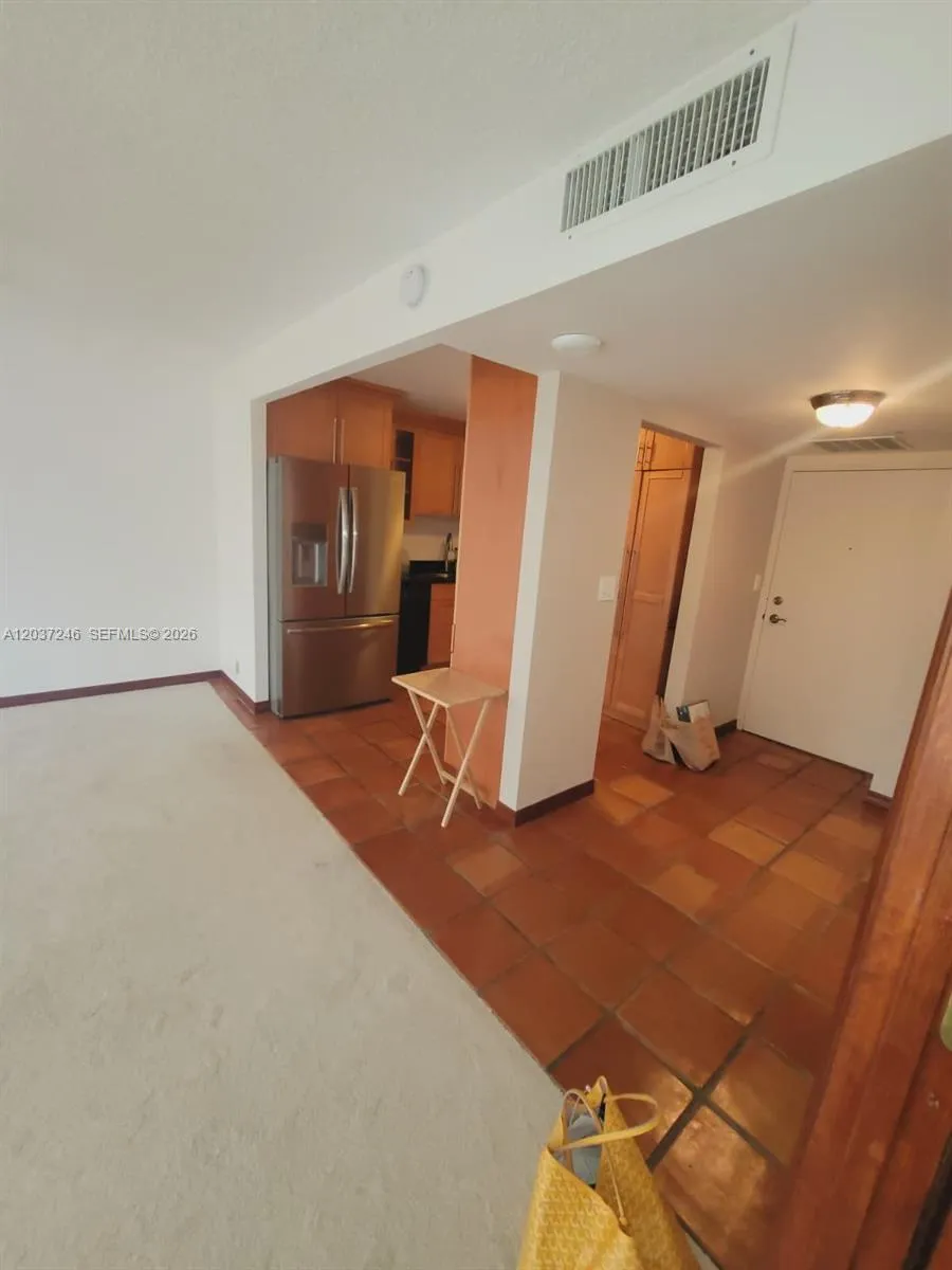 1901 Brickell Ave #B1807 Miami, FL 33129