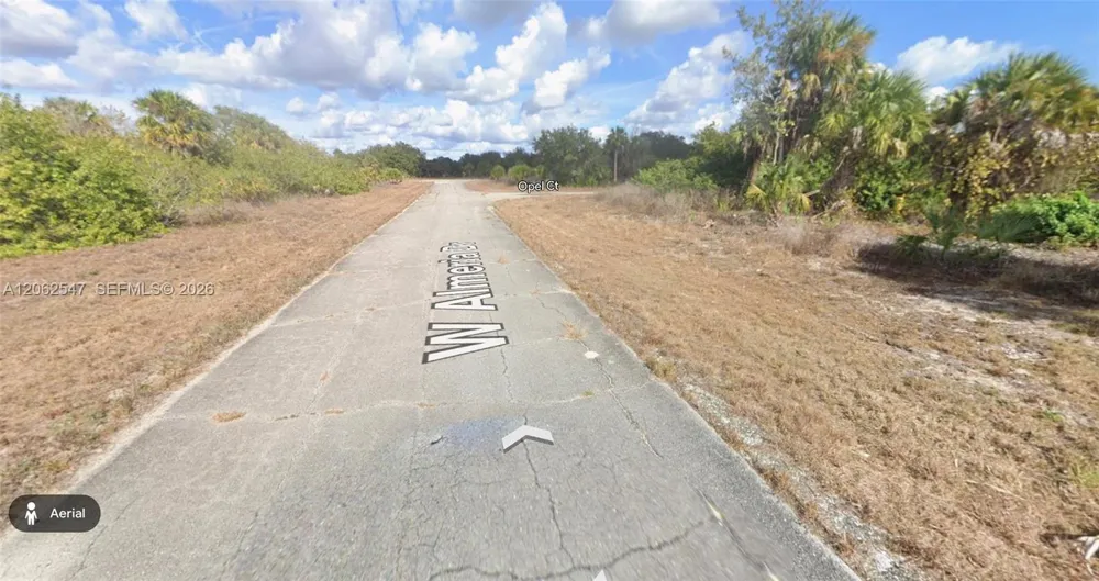 822 Berkshire Dr La Belle, FL 33935