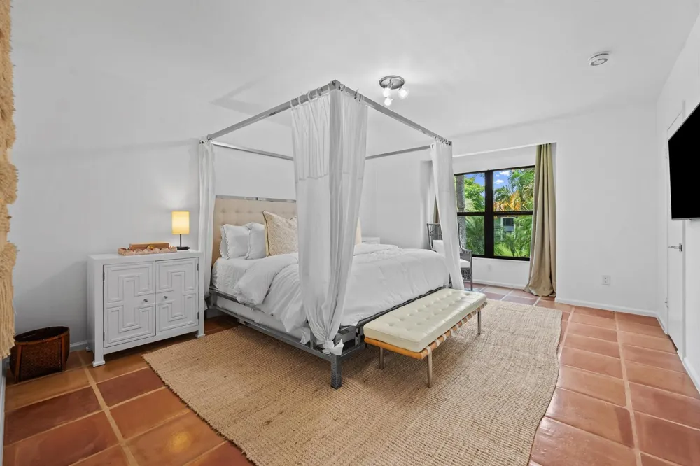 13329 Polo Club Road #204 Wellington, FL 33414