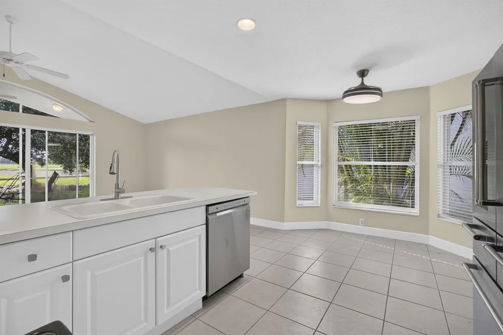 2146 COUNTRY GOLF DRIVE Wellington, FL 33414
