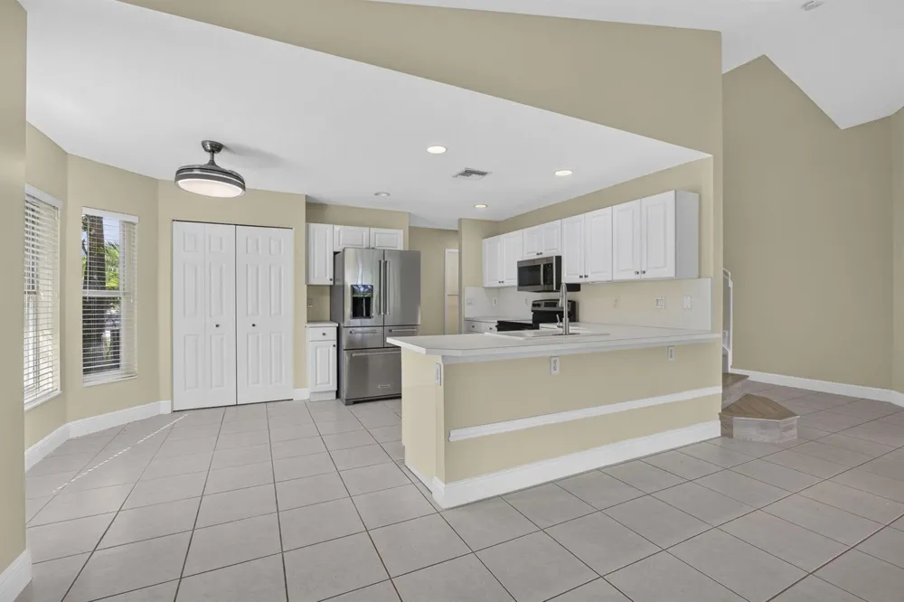 2146 COUNTRY GOLF DRIVE Wellington, FL 33414