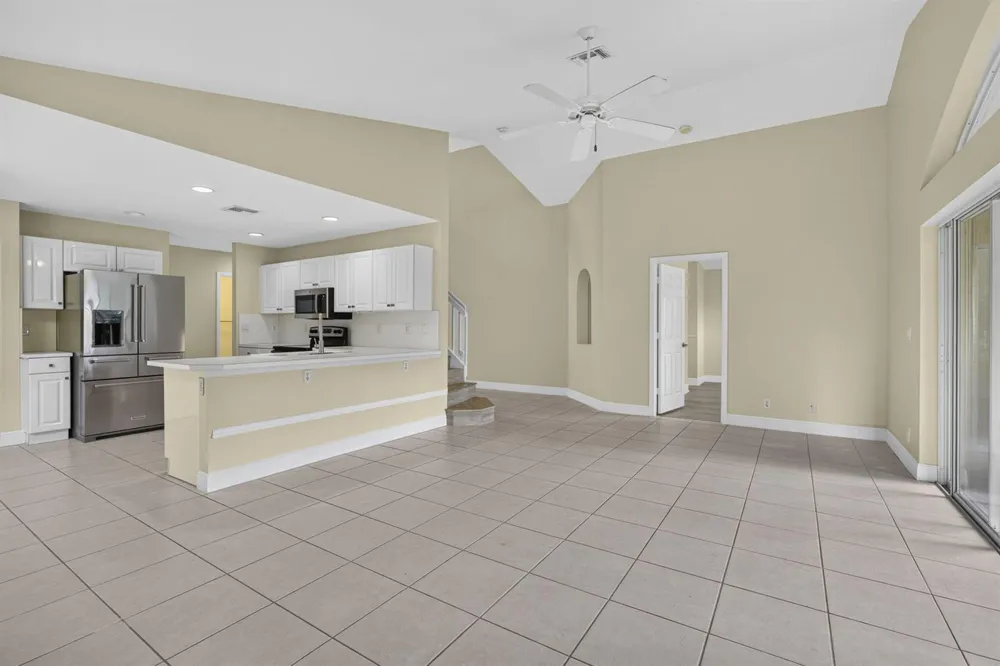 2146 COUNTRY GOLF DRIVE Wellington, FL 33414
