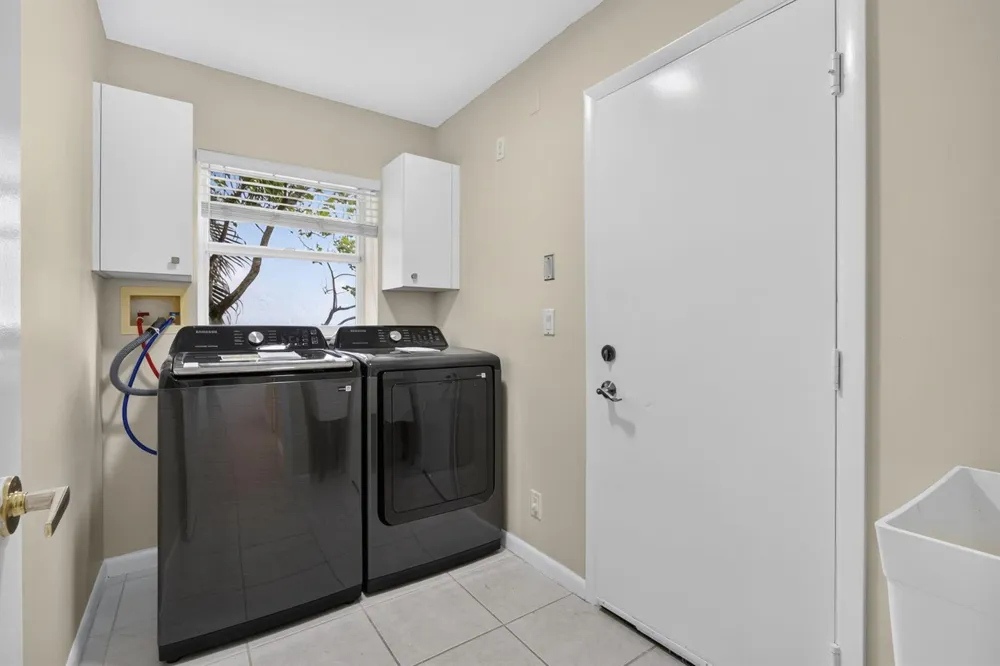 2146 COUNTRY GOLF DRIVE Wellington, FL 33414
