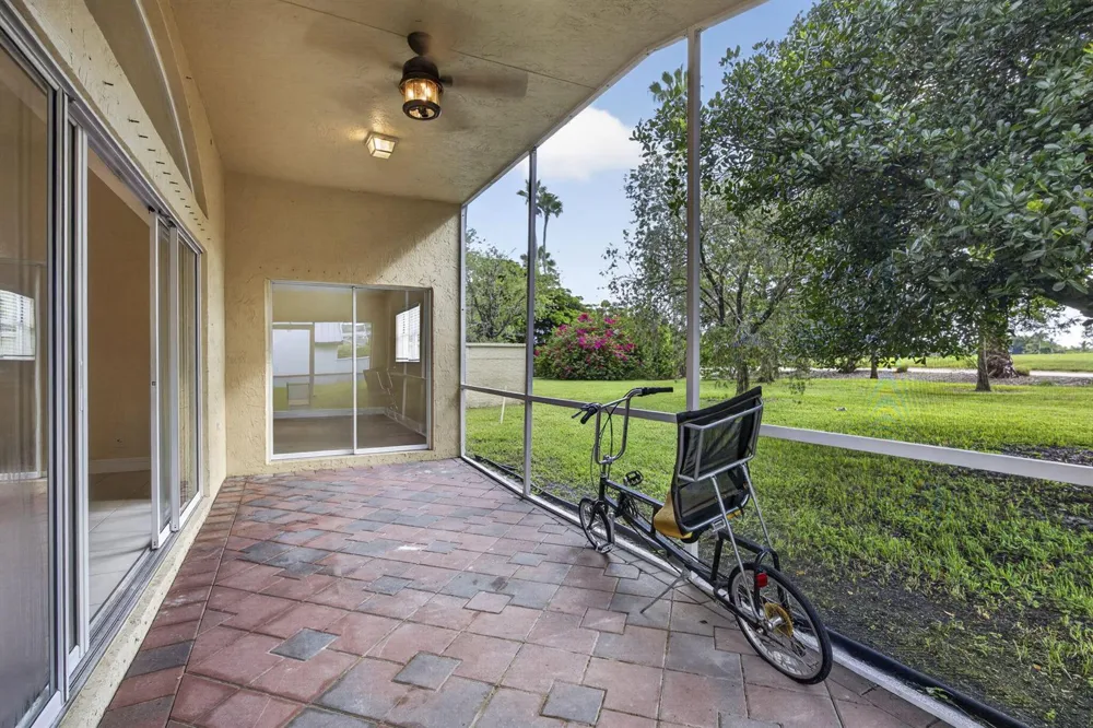 2146 COUNTRY GOLF DRIVE Wellington, FL 33414