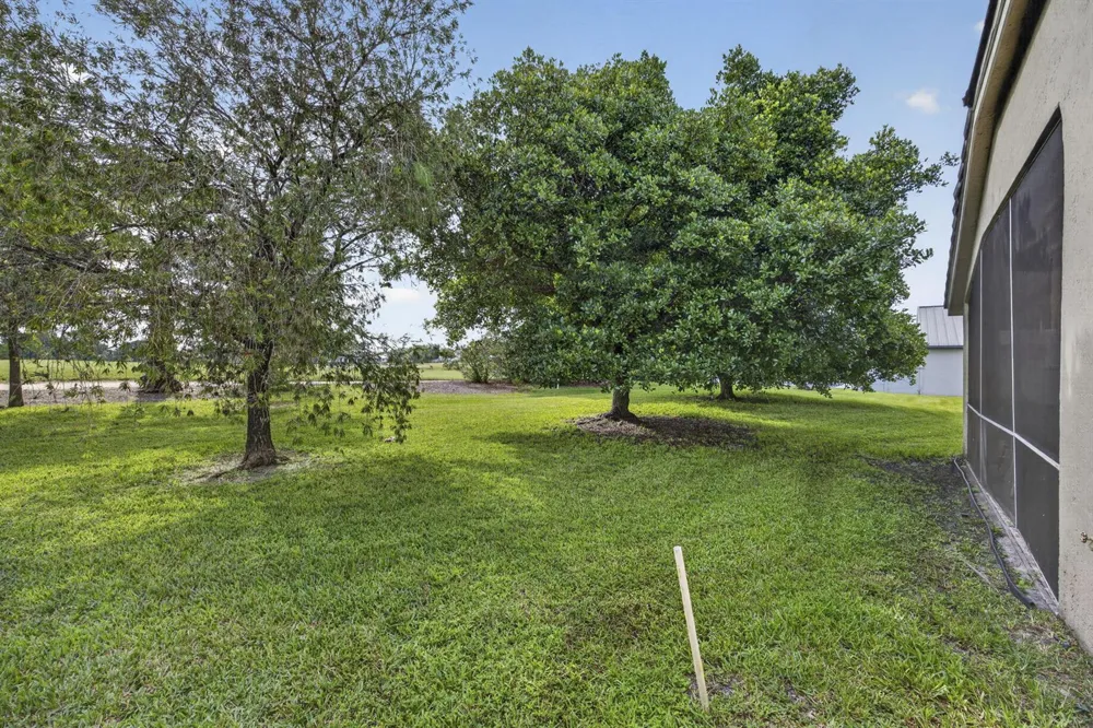 2146 COUNTRY GOLF DRIVE Wellington, FL 33414