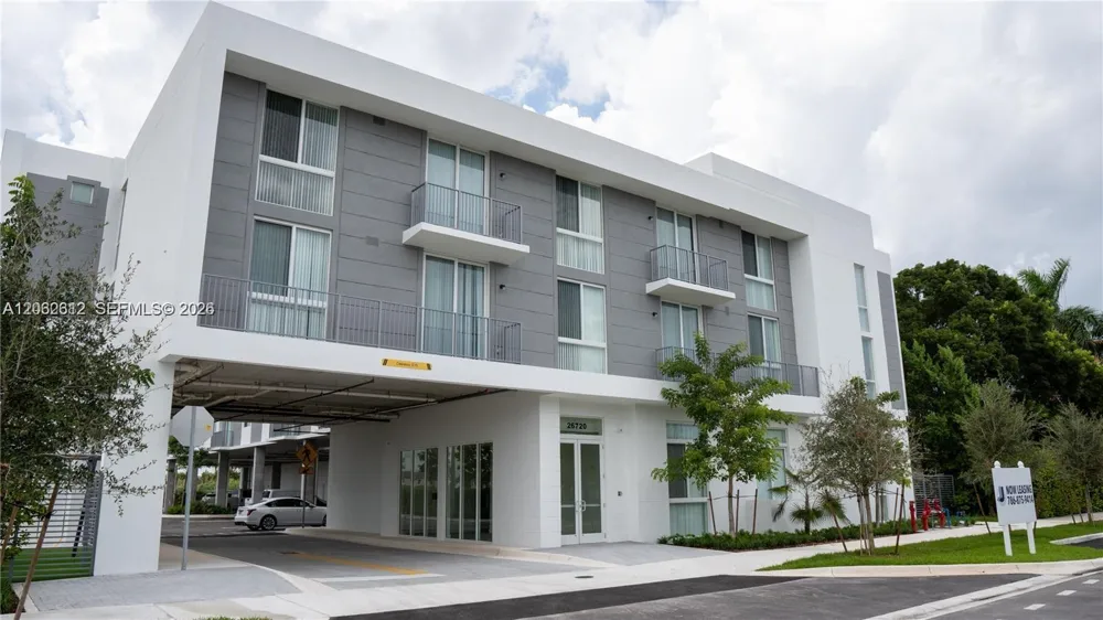 26720 Old Dixie Hwy #316 Homestead, FL 33032