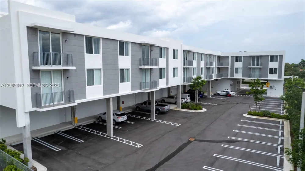 26720 Old Dixie Hwy #316 Homestead, FL 33032