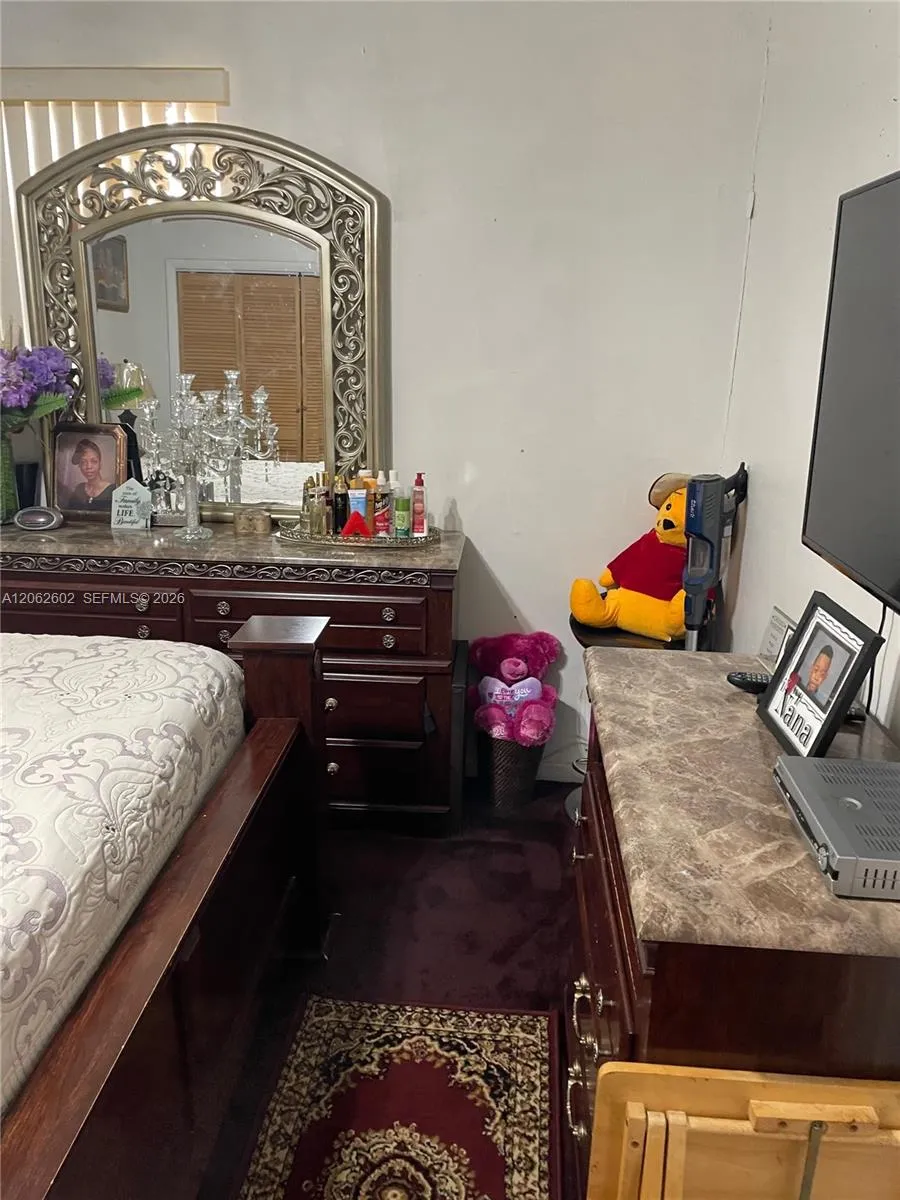 3265 NW 80th Ter Miami, FL 33147