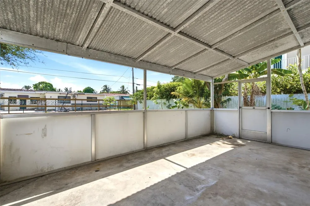 157 Lenape Dr Miami Springs, FL 33166