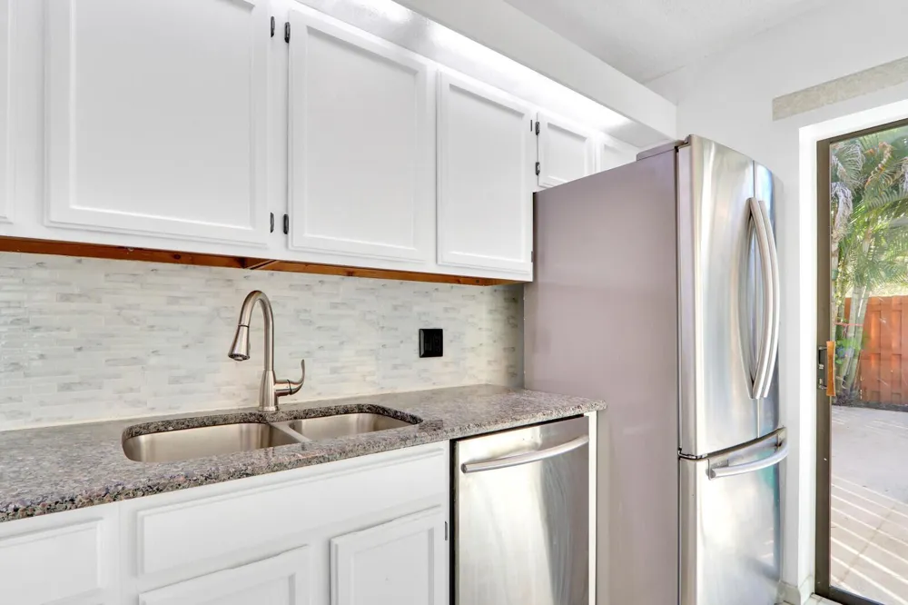5633 SE WINDSONG LANE Stuart, FL 34997