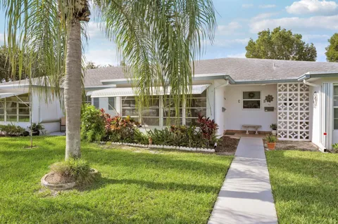 1142 W Circle Ter Terrace W #C