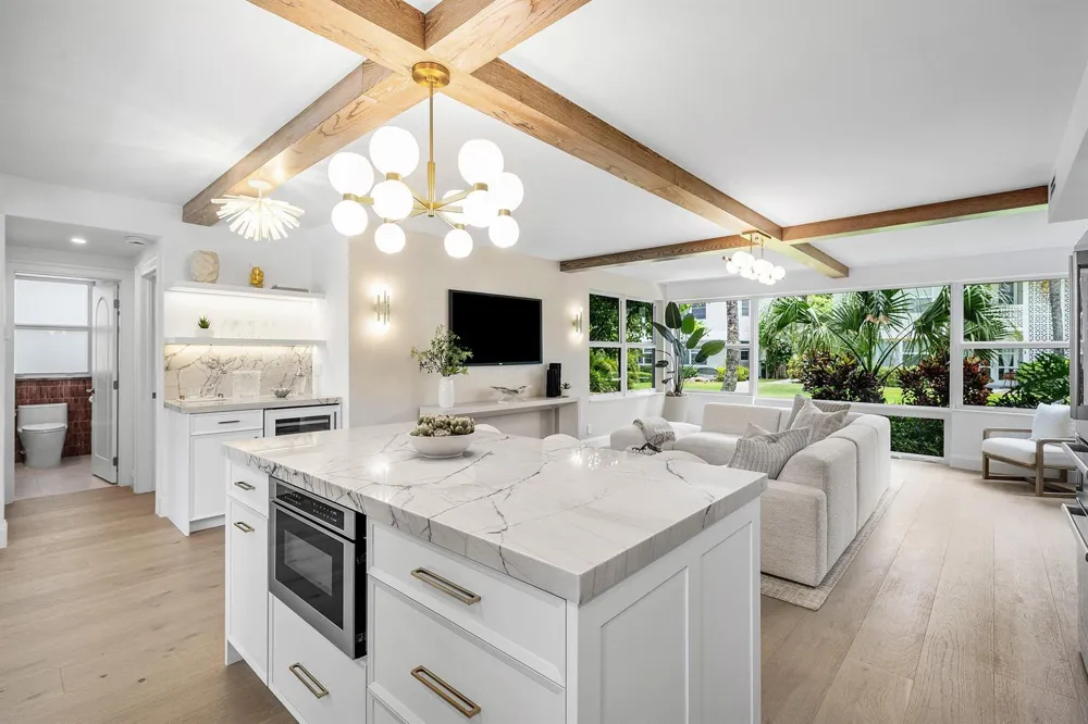 320 S OCEAN BOULEVARD #LC Delray Beach, FL 33483