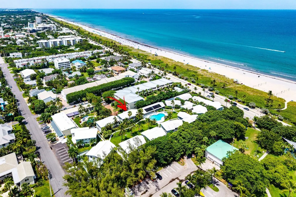 320 S OCEAN BOULEVARD #LC Delray Beach, FL 33483