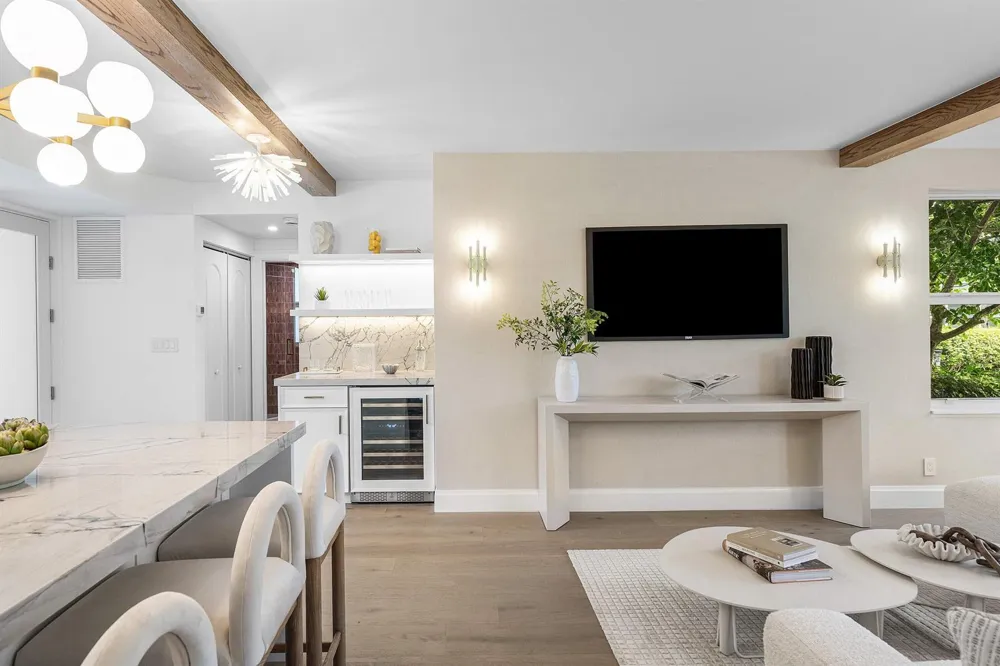 320 S OCEAN BOULEVARD #LC Delray Beach, FL 33483