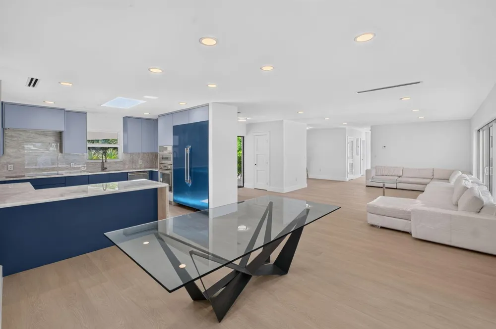 631 Mashta Drive Key Biscayne, FL 33149