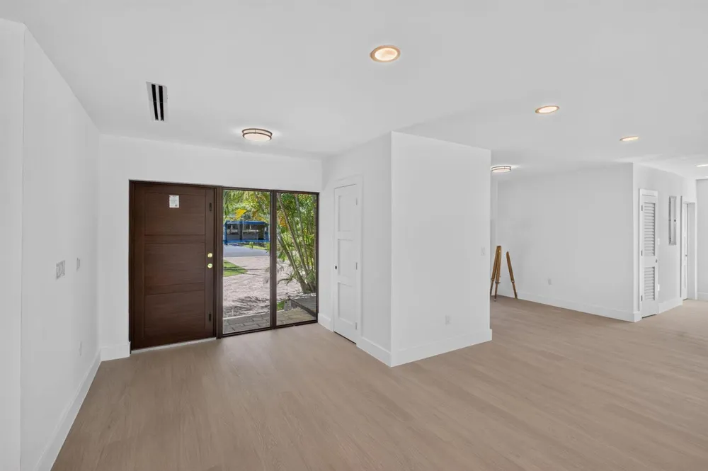 631 Mashta Drive Key Biscayne, FL 33149