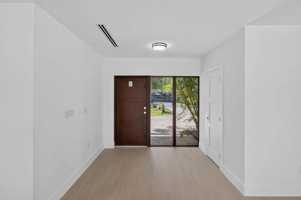 631 Mashta Drive Key Biscayne, FL 33149