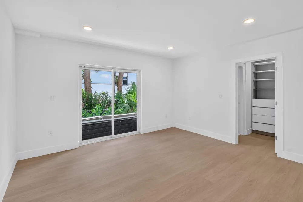 631 Mashta Drive Key Biscayne, FL 33149
