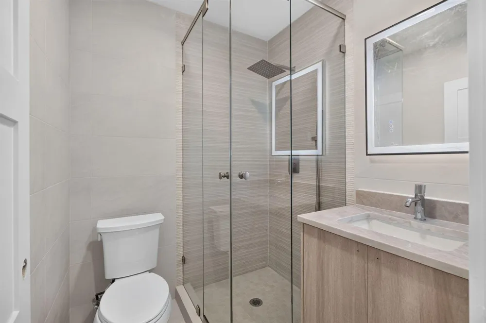 631 Mashta Drive Key Biscayne, FL 33149