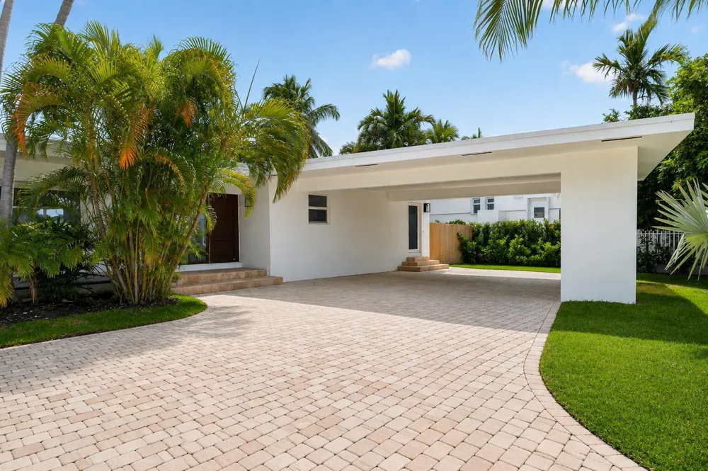 631 Mashta Drive Key Biscayne, FL 33149