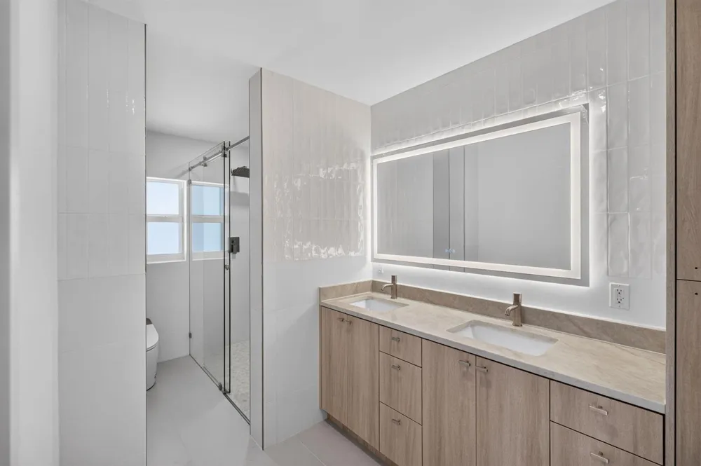 631 Mashta Drive Key Biscayne, FL 33149