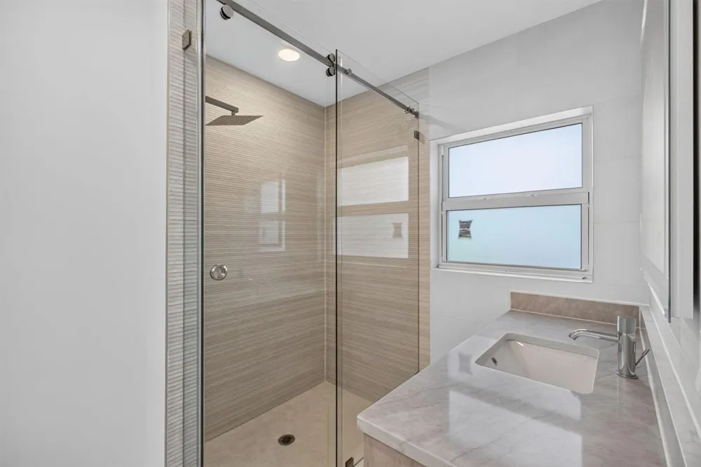 631 Mashta Drive Key Biscayne, FL 33149