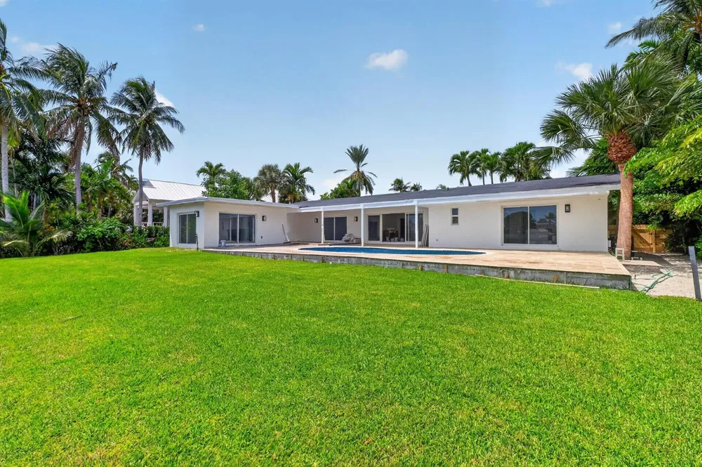 631 Mashta Drive Key Biscayne, FL 33149