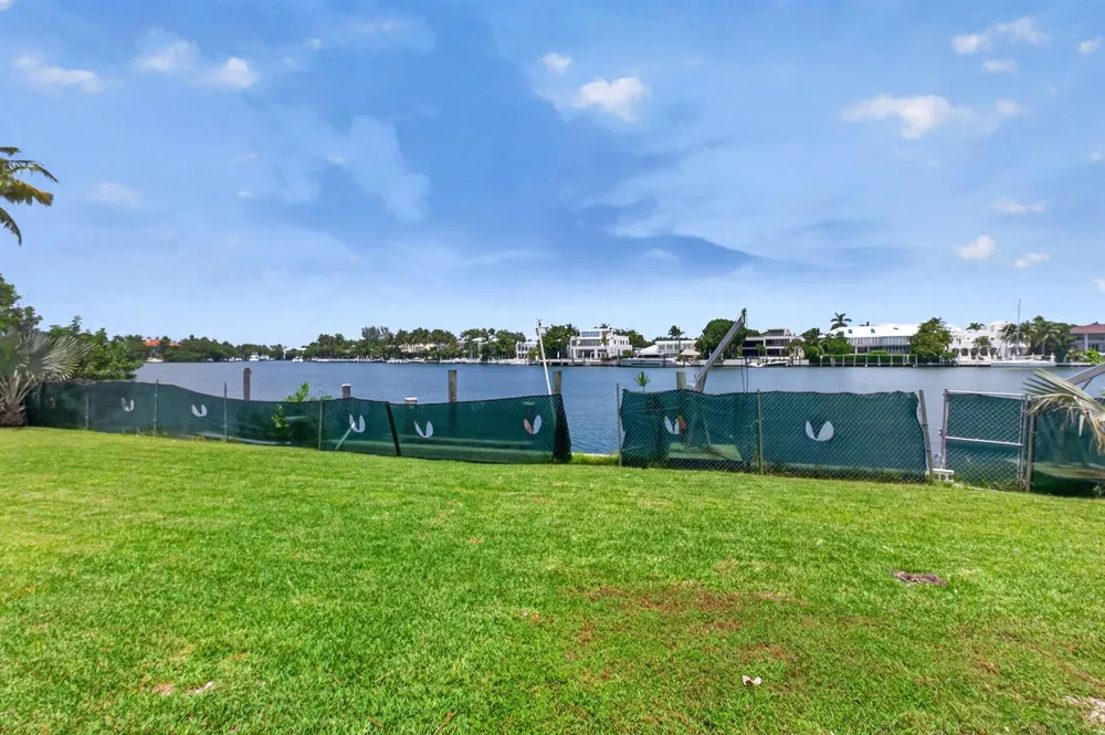631 Mashta Drive Key Biscayne, FL 33149