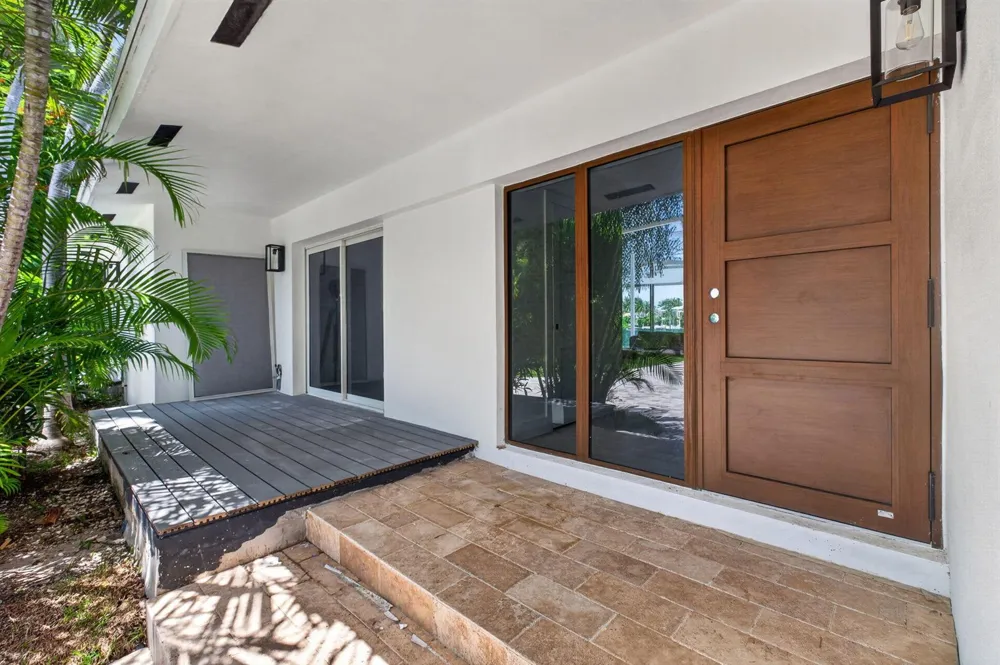 631 Mashta Drive Key Biscayne, FL 33149