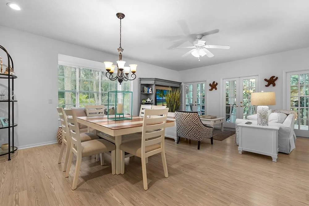 1260 PALMETTO COURT #106 Vero Beach, FL 32963