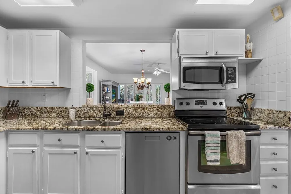 1260 PALMETTO COURT #106 Vero Beach, FL 32963