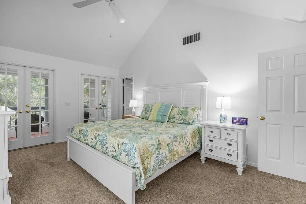 1260 PALMETTO COURT #106 Vero Beach, FL 32963