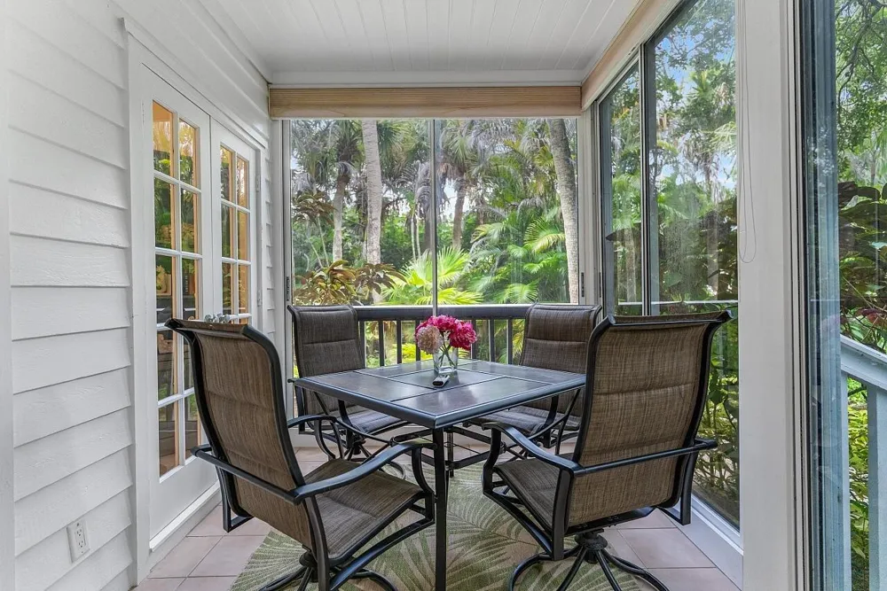 1260 PALMETTO COURT #106 Vero Beach, FL 32963