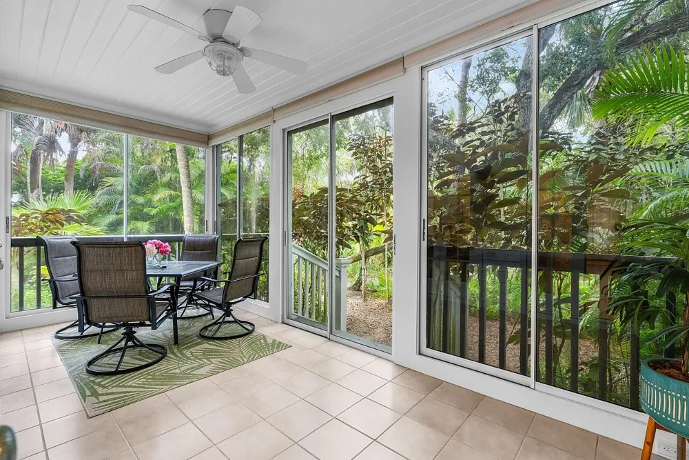 1260 PALMETTO COURT #106 Vero Beach, FL 32963