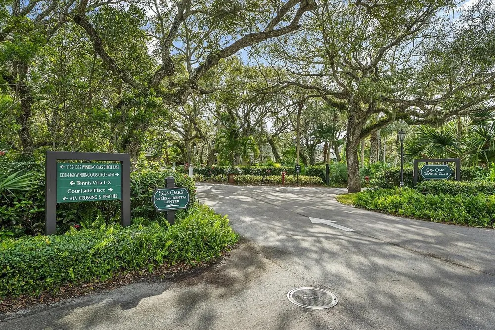 1260 PALMETTO COURT #106 Vero Beach, FL 32963