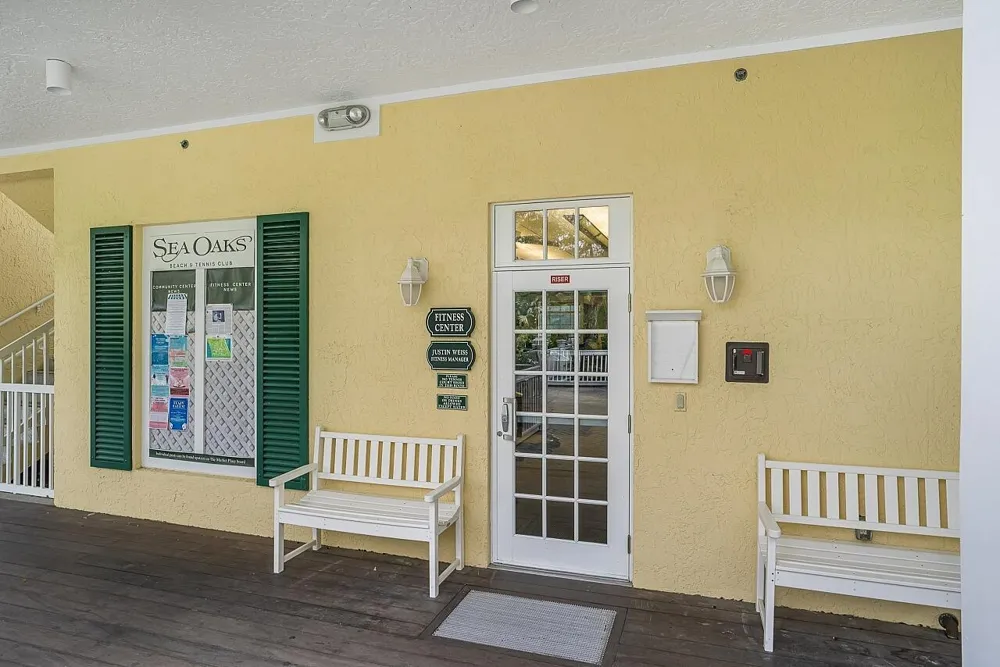 1260 PALMETTO COURT #106 Vero Beach, FL 32963