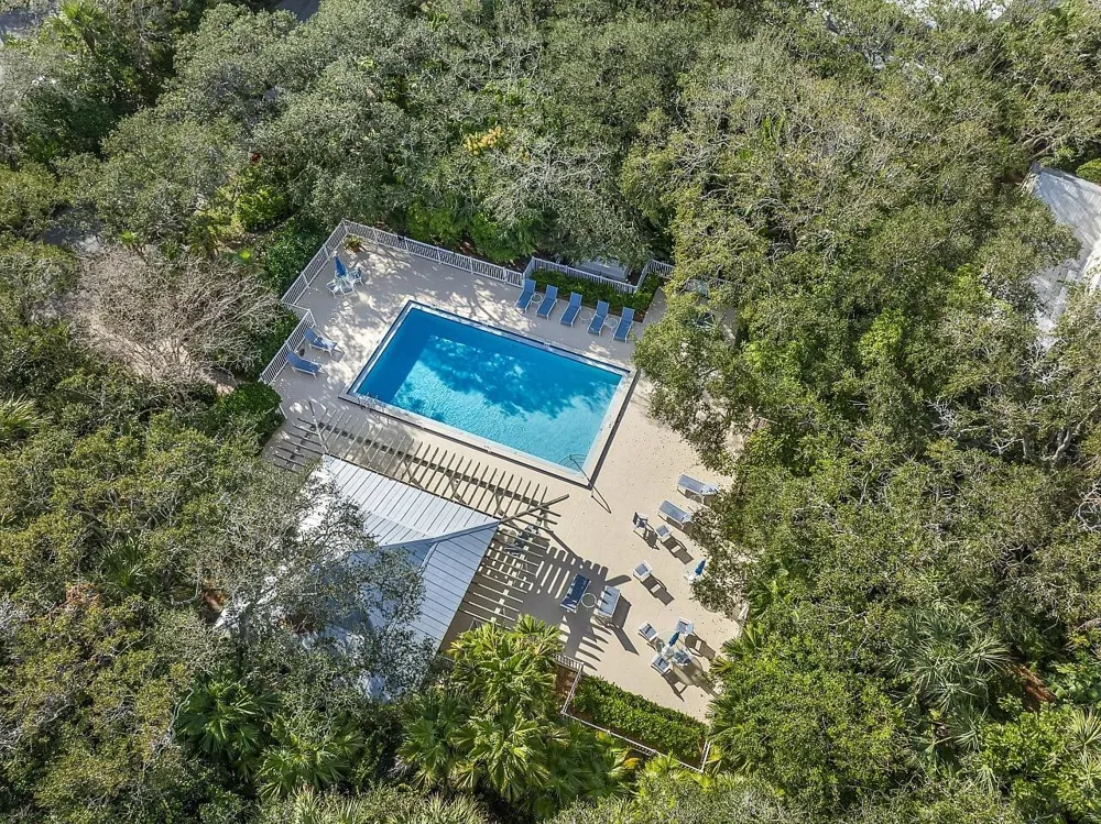 1260 PALMETTO COURT #106 Vero Beach, FL 32963