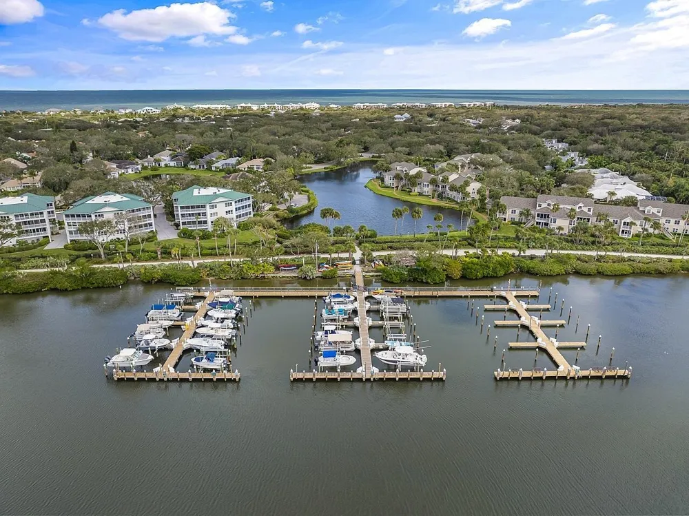 1260 PALMETTO COURT #106 Vero Beach, FL 32963