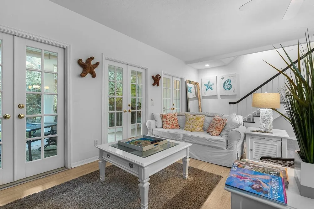 1260 PALMETTO COURT #106 Vero Beach, FL 32963