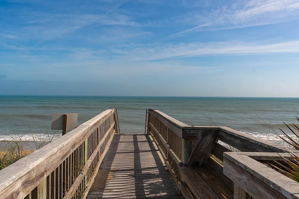 1260 PALMETTO COURT #106 Vero Beach, FL 32963