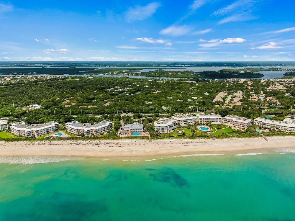 1260 PALMETTO COURT #106 Vero Beach, FL 32963