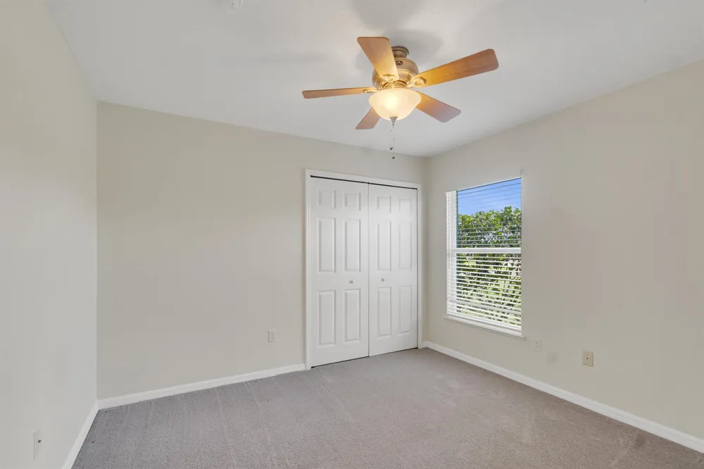 1025 SOUTHLAKES WAY SW Vero Beach, FL 32968