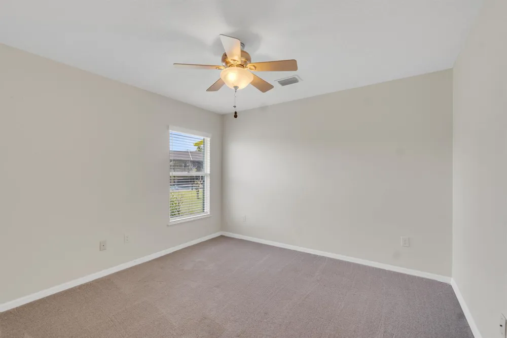 1025 SOUTHLAKES WAY SW Vero Beach, FL 32968