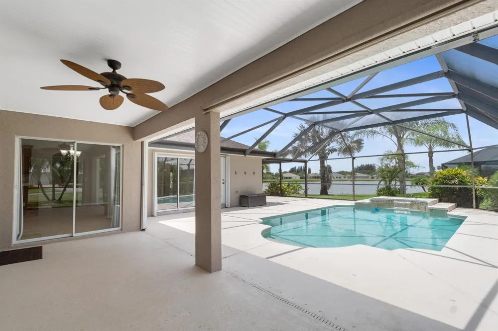 1025 SOUTHLAKES WAY SW Vero Beach, FL 32968