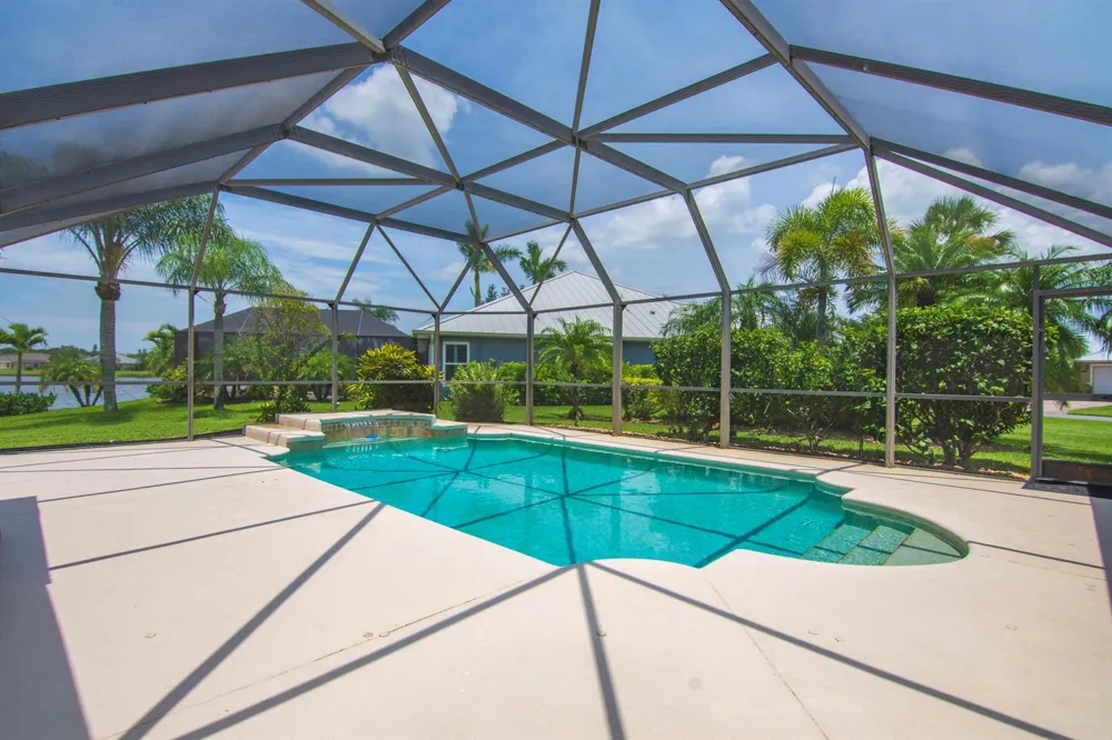 1025 SOUTHLAKES WAY SW Vero Beach, FL 32968