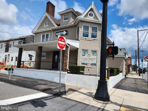 9 TUNNEL STREET
