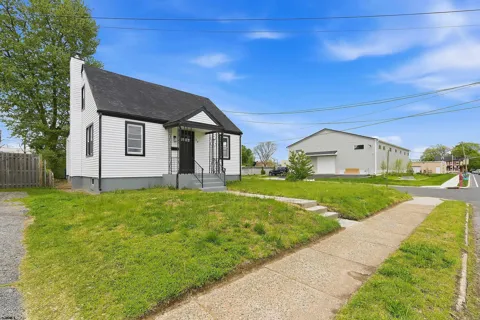33 Morris Ave